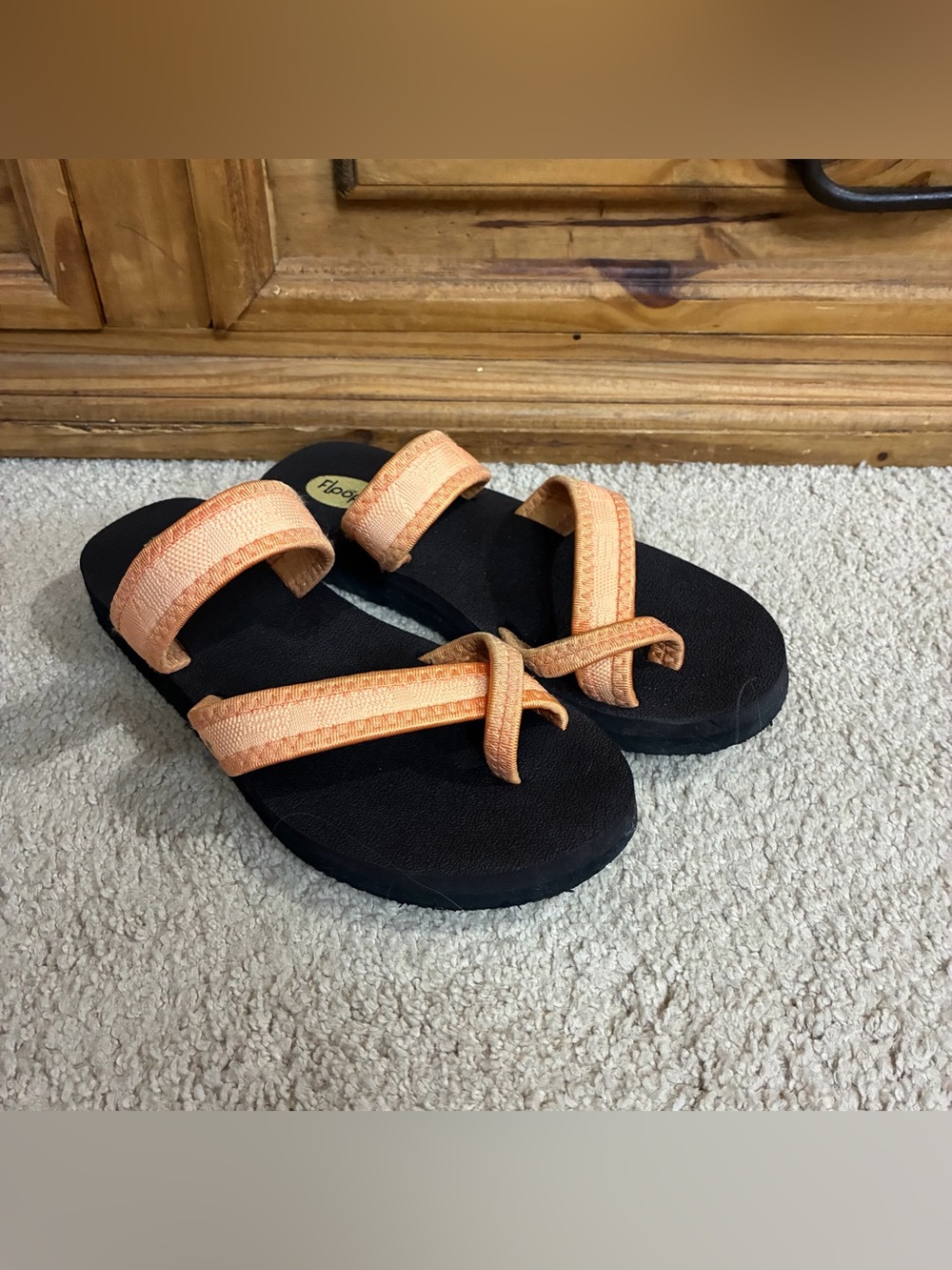 Floopi ultra comfy sandals